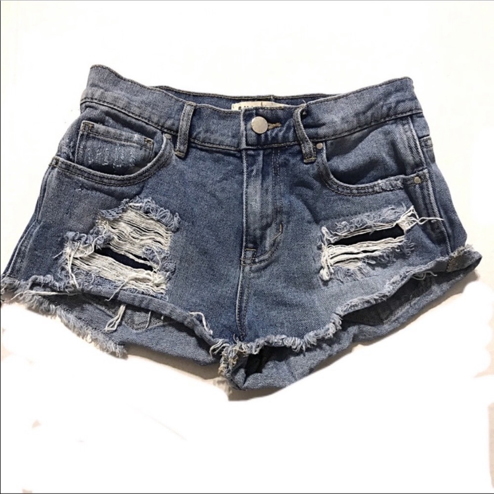PACSUN BULLHEAD high waist Destroyed shorts 25